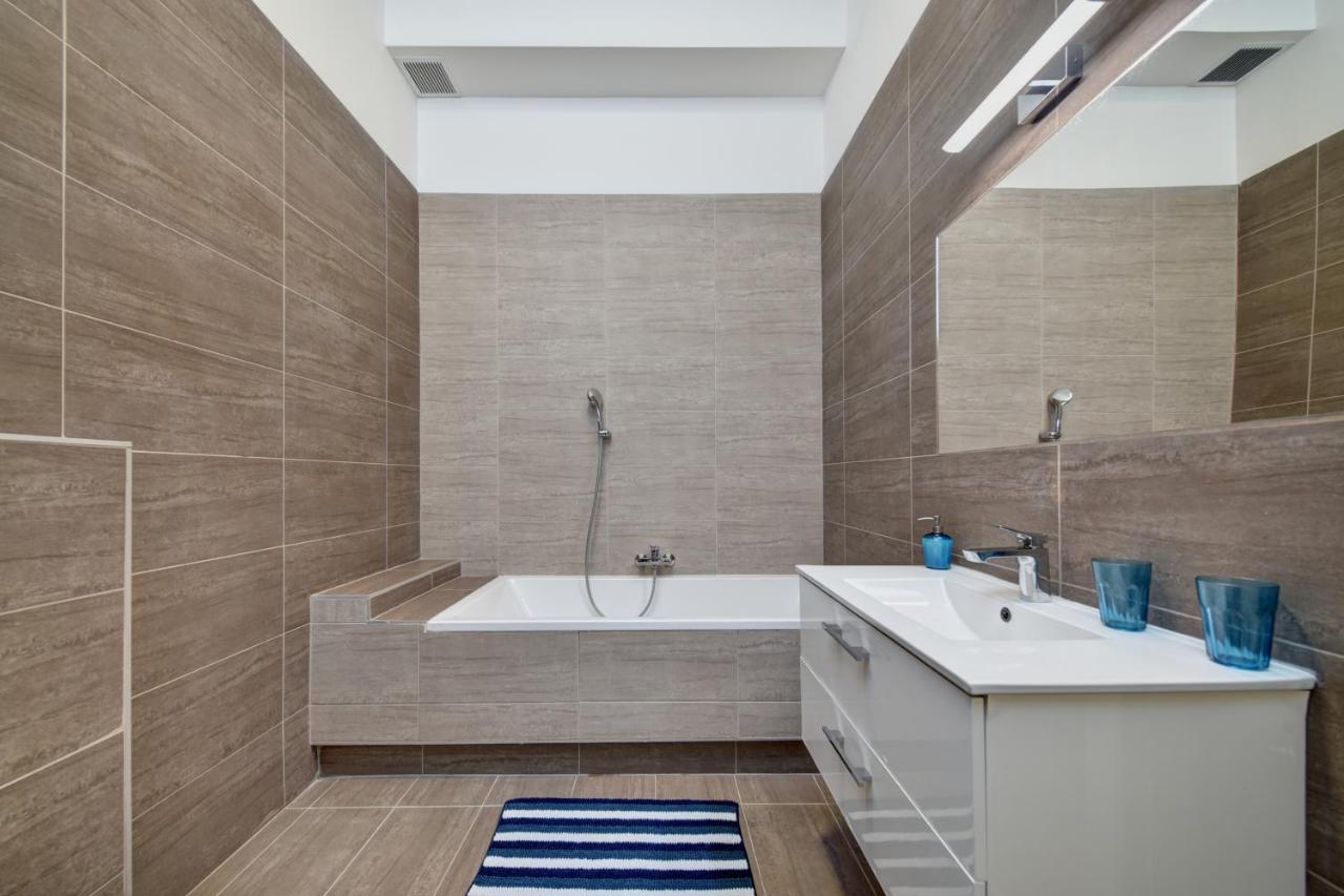 Center Apartment Budapest - Vaci Utca المظهر الخارجي الصورة